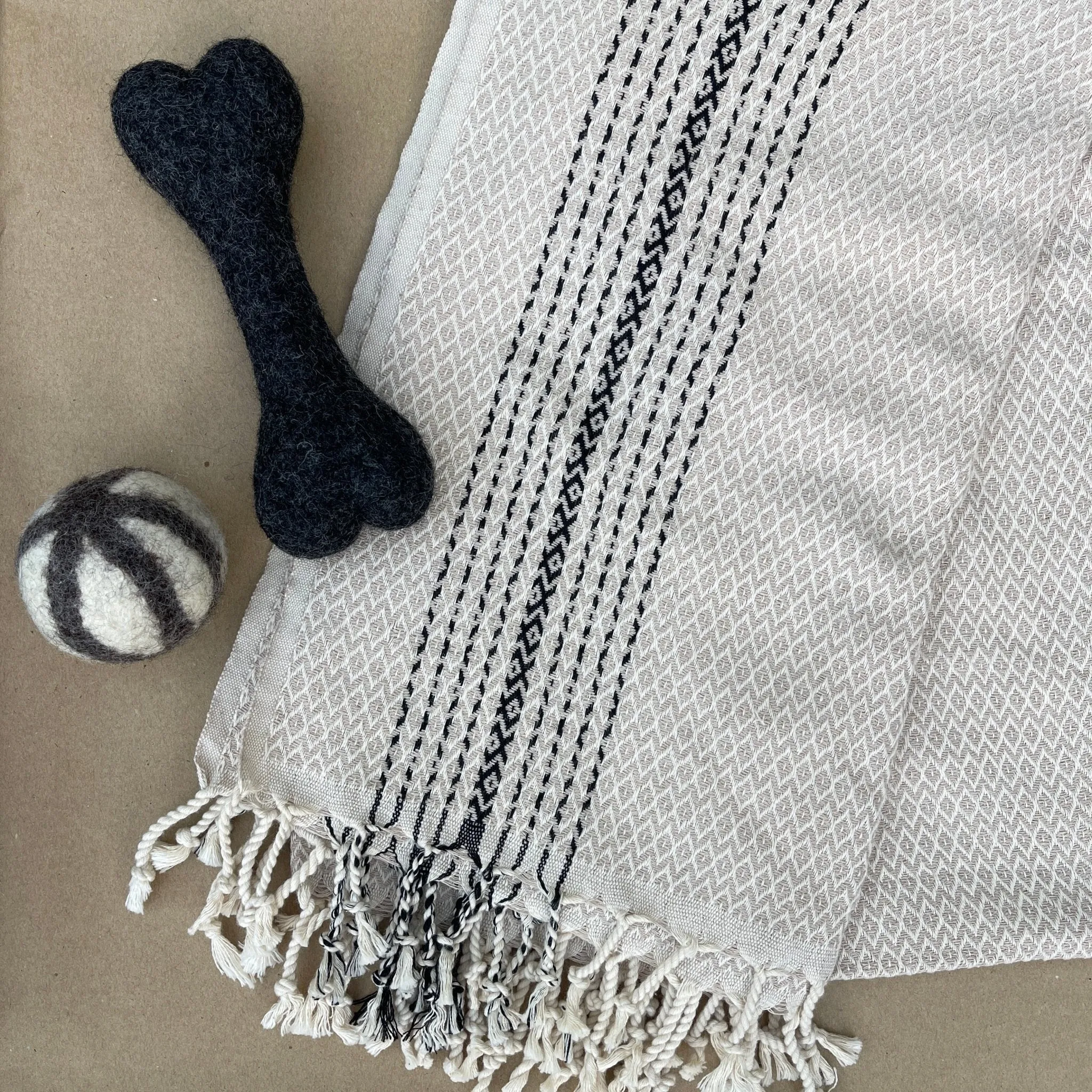 Turkish Throw   Wool Dog Toy Bundle